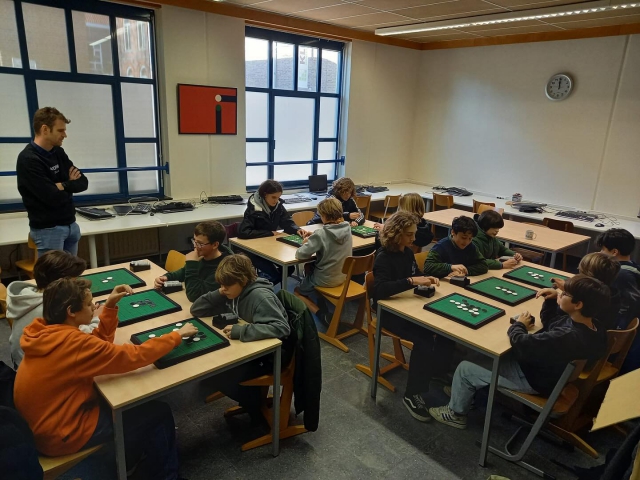 Tom Schotte organises school lessons in Ghent